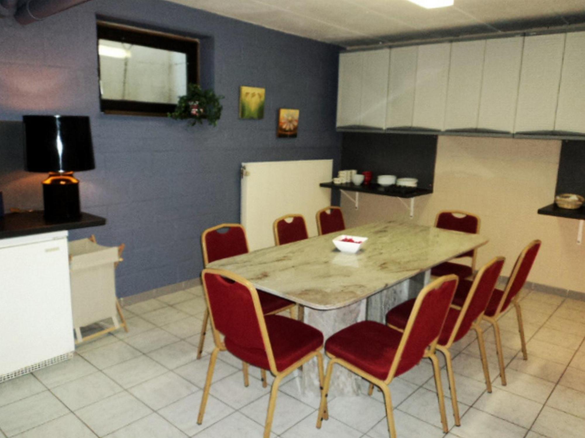 Budget Flats Brussels Appartement Buitenkant foto